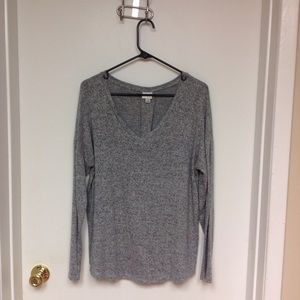 Heather grey long sleeve sweater